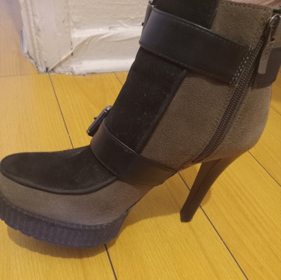 BCBG Generation ankle boot - Picture 6 of 11